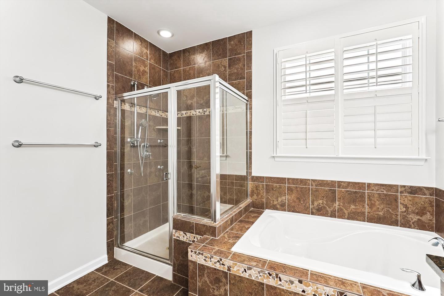 44362 CEDAR HEIGHTS DR, ASHBURN, Virginia 20147, 2 Bedrooms Bedrooms, ,2 BathroomsBathrooms,Residential,For sale,44362 CEDAR HEIGHTS DR,VALO2107036 MLS # VALO2107036