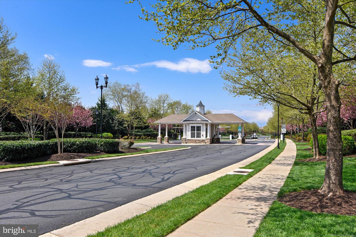 44362 CEDAR HEIGHTS DR, ASHBURN, Virginia 20147, 2 Bedrooms Bedrooms, ,2 BathroomsBathrooms,Residential,For sale,44362 CEDAR HEIGHTS DR,VALO2107036 MLS # VALO2107036