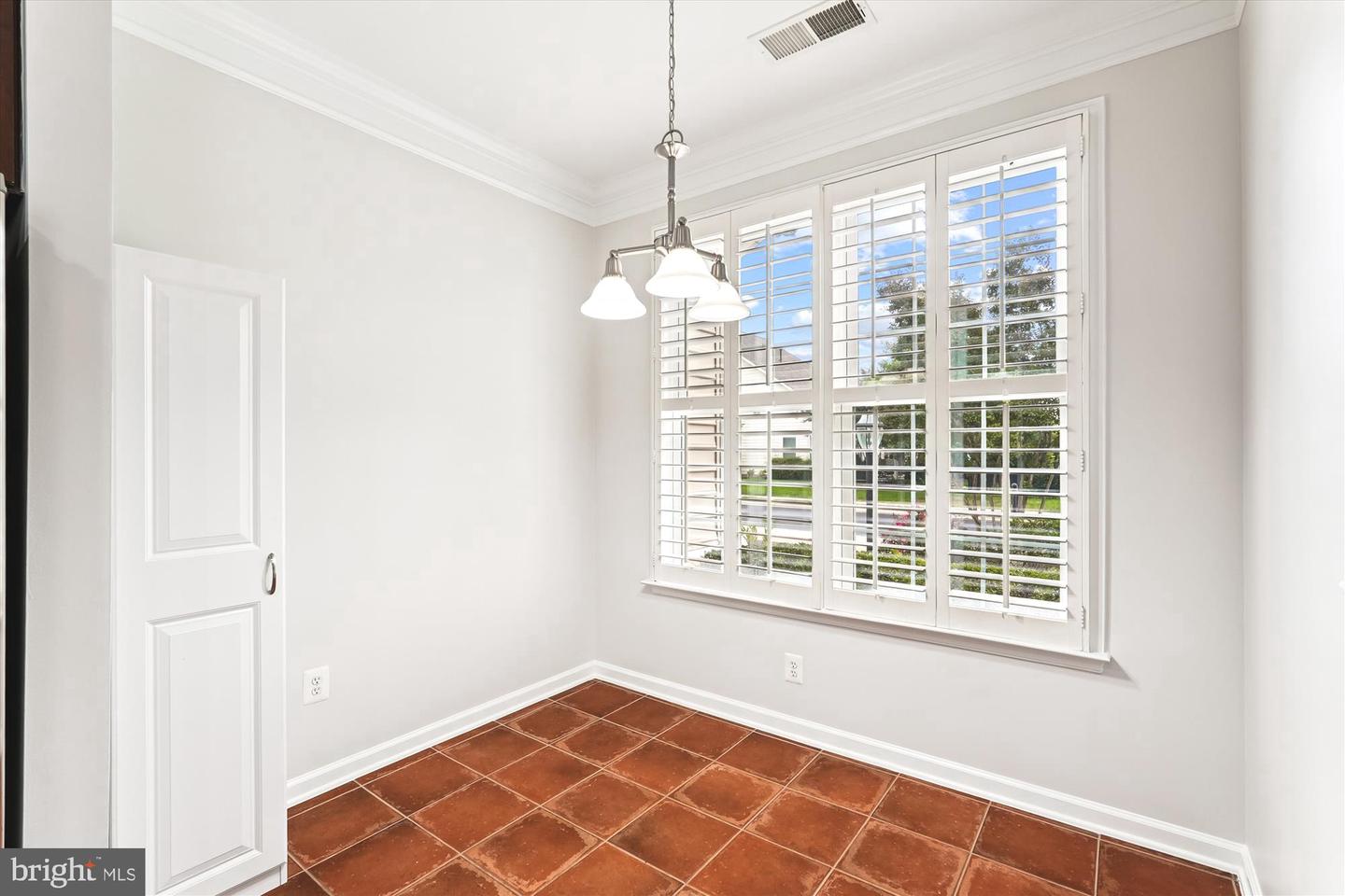 44362 CEDAR HEIGHTS DR, ASHBURN, Virginia 20147, 2 Bedrooms Bedrooms, ,2 BathroomsBathrooms,Residential,For sale,44362 CEDAR HEIGHTS DR,VALO2107036 MLS # VALO2107036