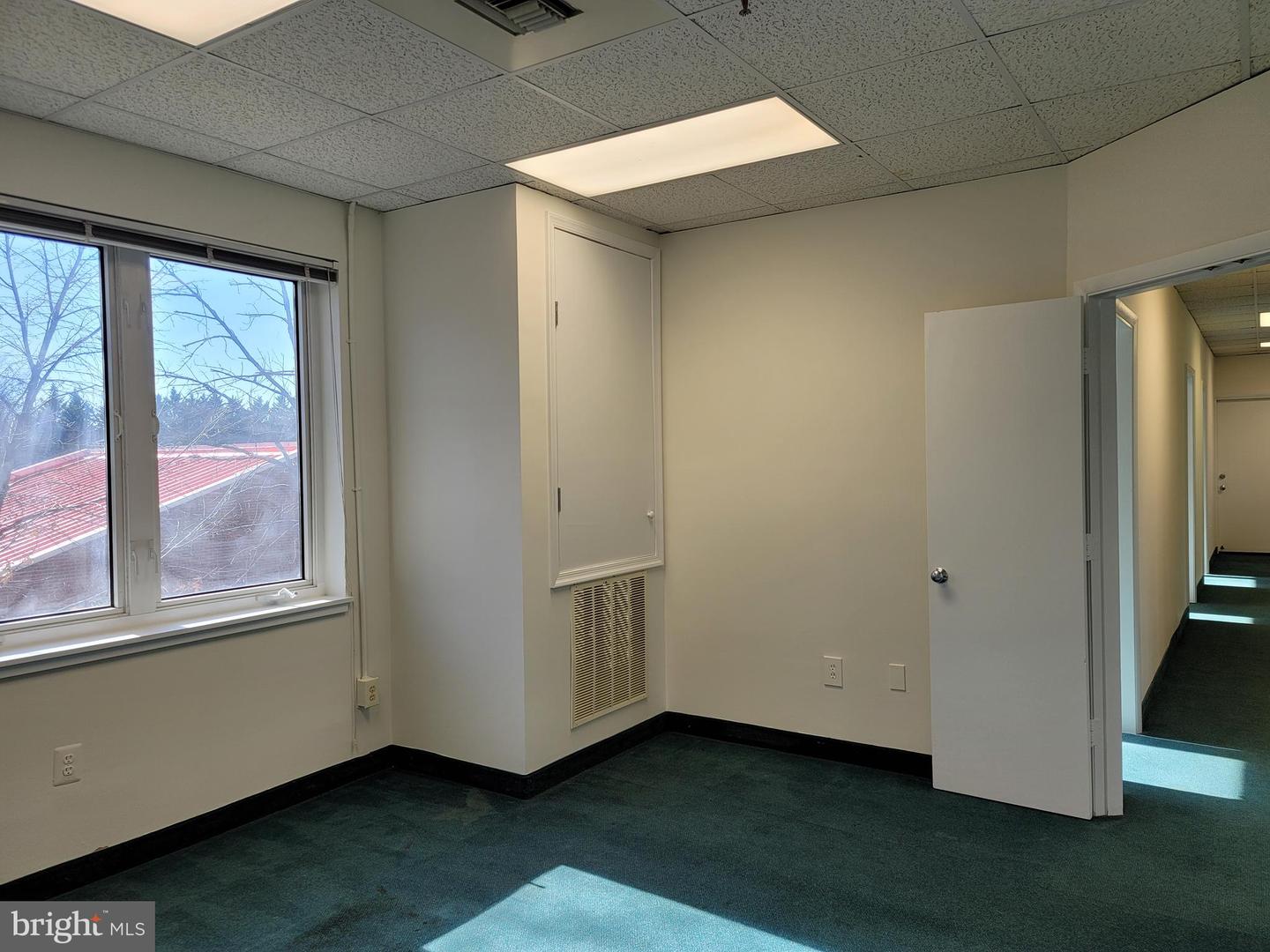 462 HERNDON PKWY #201, HERNDON, Virginia 20170, ,Land,For sale,462 HERNDON PKWY #201,VAFX2156022 MLS # VAFX2156022