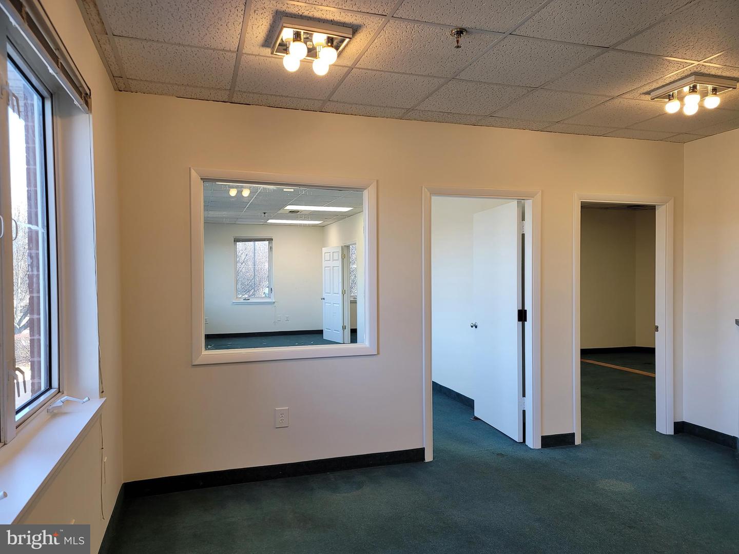 462 HERNDON PKWY #201, HERNDON, Virginia 20170, ,Land,For sale,462 HERNDON PKWY #201,VAFX2156022 MLS # VAFX2156022