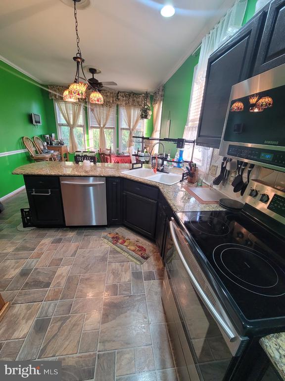 1141 VIRGINIA AVE, CULPEPER, Virginia 22701, 3 Bedrooms Bedrooms, ,2 BathroomsBathrooms,Residential,1141 VIRGINIA AVE,VACU2010888 MLS # VACU2010888