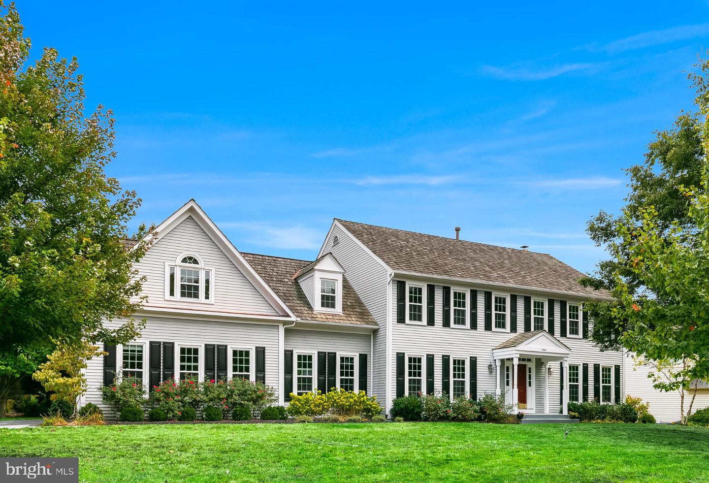 1508 WOODLEA DR SW, LEESBURG, Virginia 20175, 5 Bedrooms Bedrooms, 10 Rooms Rooms,4 BathroomsBathrooms,Residential,For sale,1508 WOODLEA DR SW,VALO2107144 MLS # VALO2107144