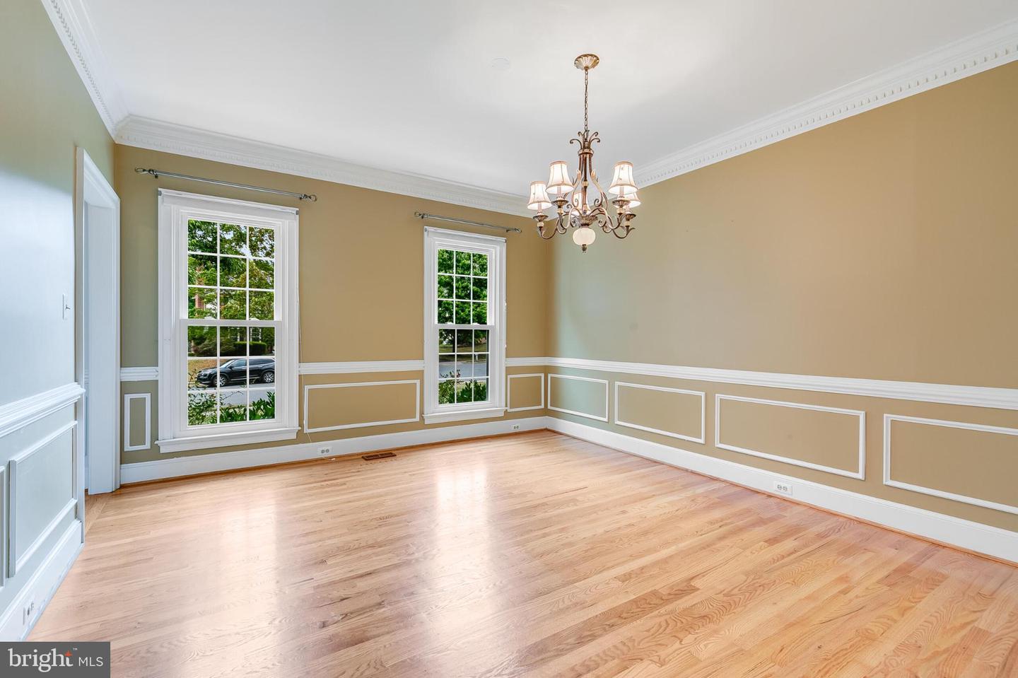 1508 WOODLEA DR SW, LEESBURG, Virginia 20175, 5 Bedrooms Bedrooms, 10 Rooms Rooms,4 BathroomsBathrooms,Residential,For sale,1508 WOODLEA DR SW,VALO2107144 MLS # VALO2107144