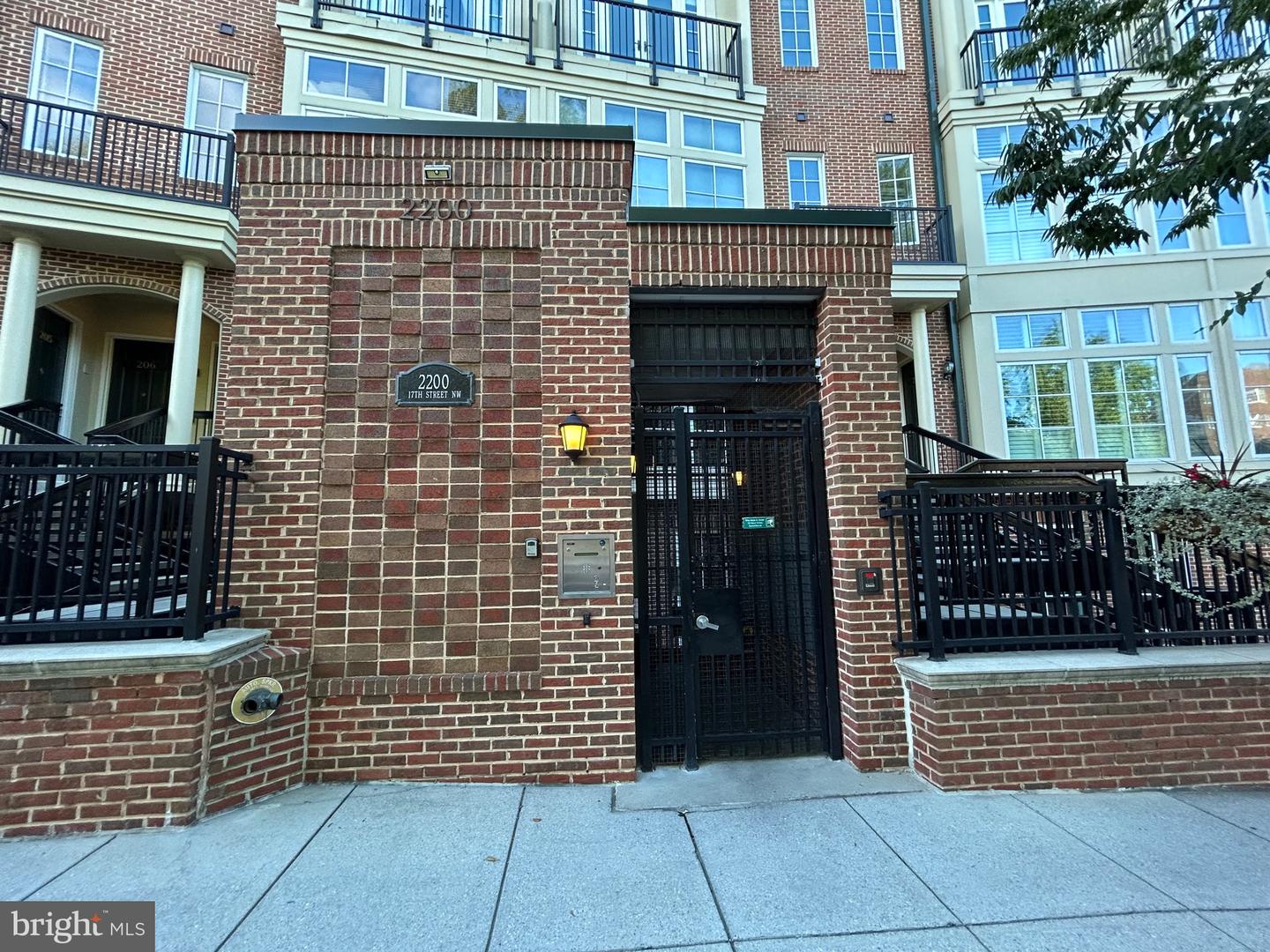 2200 17TH ST NW #G-76, WASHINGTON, District Of Columbia 20009, ,Residential,For sale,2200 17TH ST NW #G-76,DCDC2224180 MLS # DCDC2224180