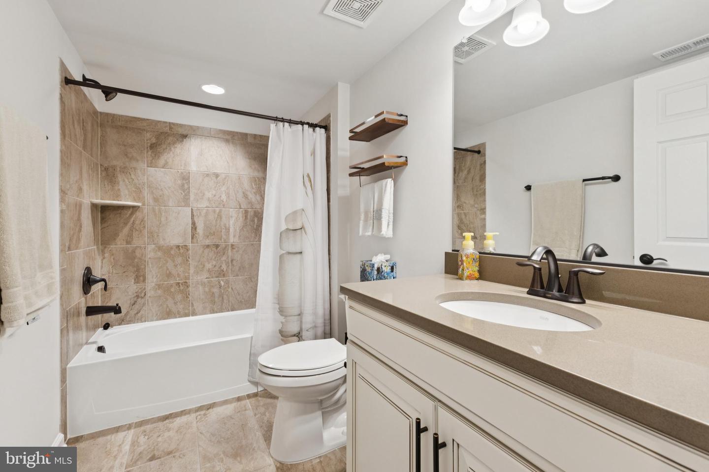 312 MONTERA AVE, FREDERICKSBURG, Virginia 22406, 3 Bedrooms Bedrooms, ,3 BathroomsBathrooms,Residential,For sale,312 MONTERA AVE,VAST2042966 MLS # VAST2042966