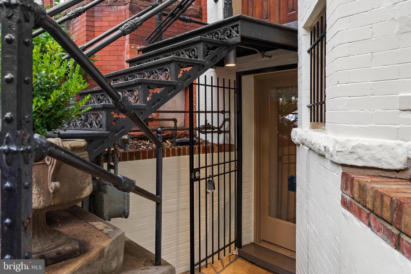 1762 CHURCH ST NW, WASHINGTON, District Of Columbia 20036, 4 Bedrooms Bedrooms, ,4 BathroomsBathrooms,Residential,For sale,1762 CHURCH ST NW,DCDC2224380 MLS # DCDC2224380