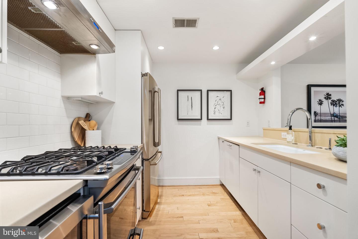 1762 CHURCH ST NW, WASHINGTON, District Of Columbia 20036, 4 Bedrooms Bedrooms, ,4 BathroomsBathrooms,Residential,For sale,1762 CHURCH ST NW,DCDC2224380 MLS # DCDC2224380