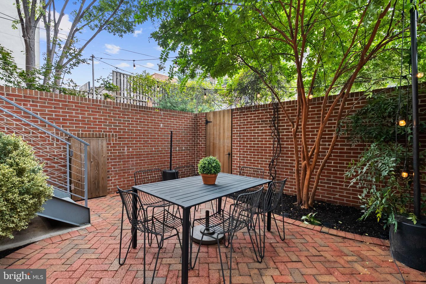 1762 CHURCH ST NW, WASHINGTON, District Of Columbia 20036, 4 Bedrooms Bedrooms, ,4 BathroomsBathrooms,Residential,For sale,1762 CHURCH ST NW,DCDC2224380 MLS # DCDC2224380