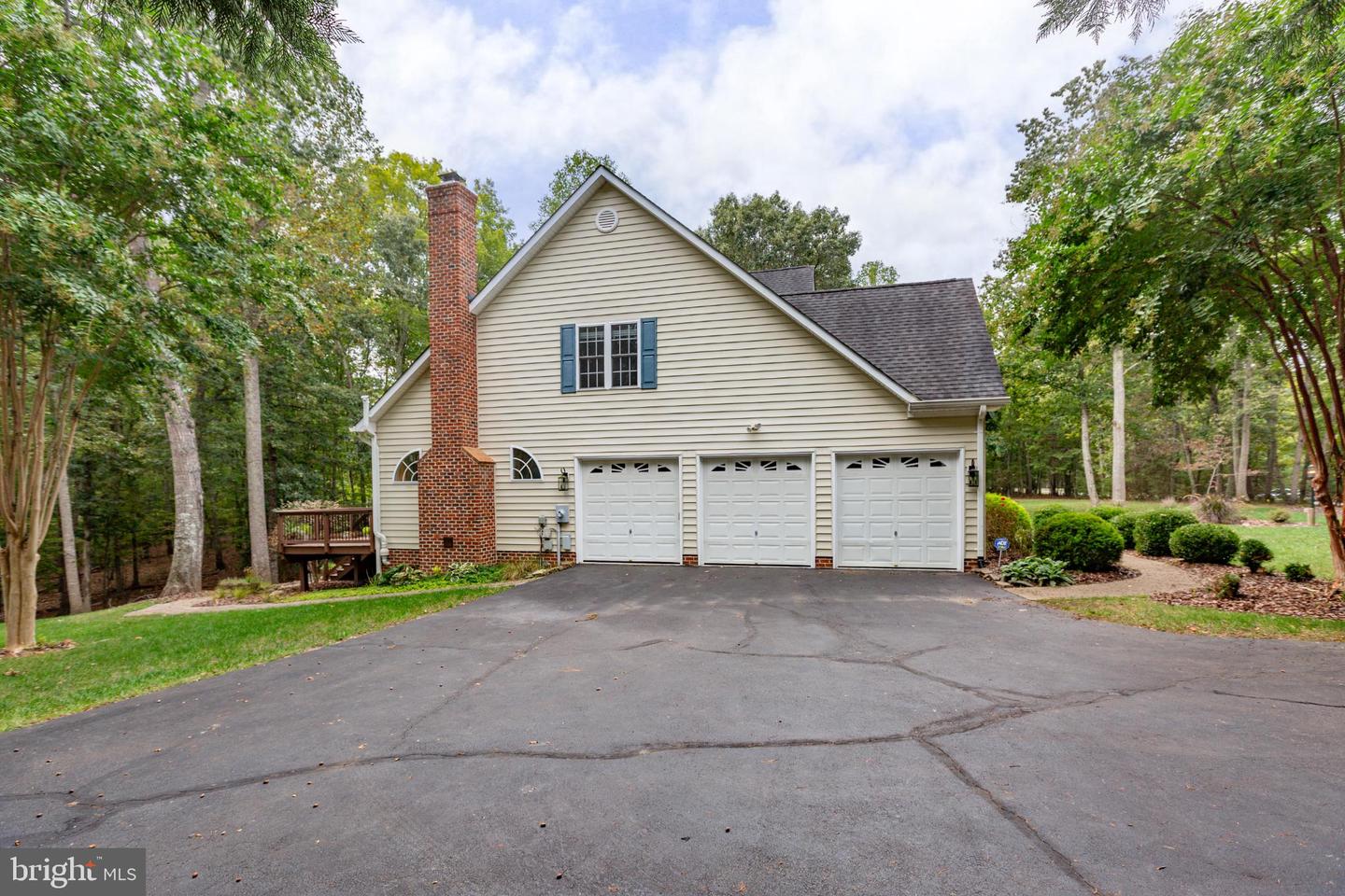 13515 PERIMETER DR, FREDERICKSBURG, Virginia 22407, 4 Bedrooms Bedrooms, 16 Rooms Rooms,3 BathroomsBathrooms,Residential,For sale,13515 PERIMETER DR,VASP2036542 MLS # VASP2036542
