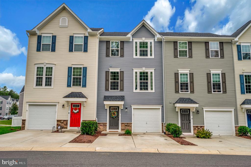 8404 DEVRIES LN, SPOTSYLVANIA, Virginia 22553, 3 Bedrooms Bedrooms, ,2 BathroomsBathrooms,Residential,8404 DEVRIES LN,VASP2036608 MLS # VASP2036608
