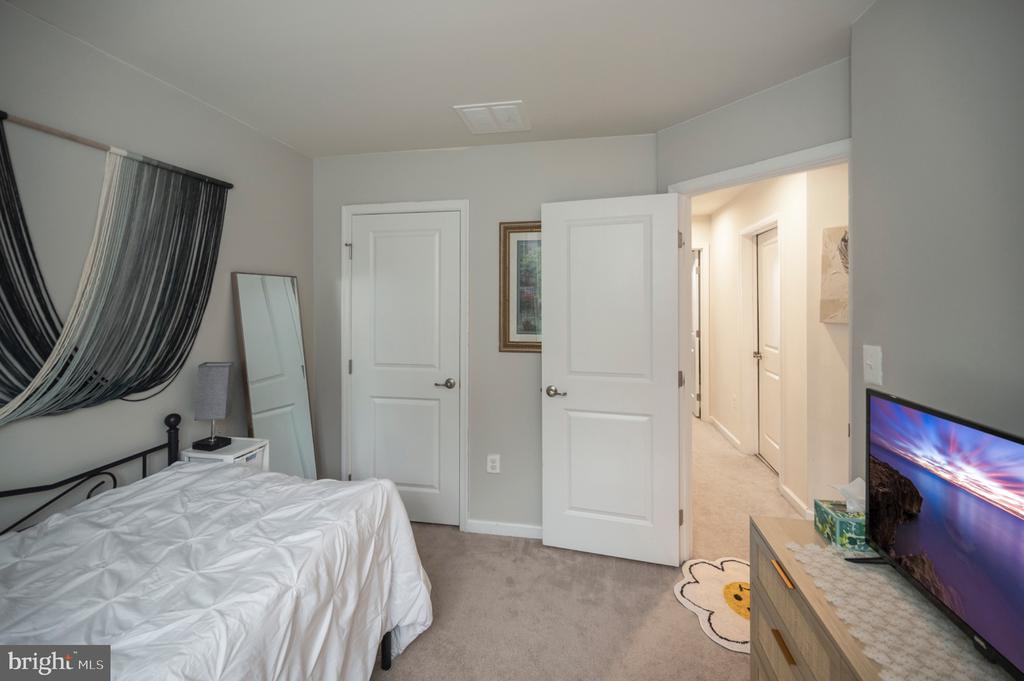 8404 DEVRIES LN, SPOTSYLVANIA, Virginia 22553, 3 Bedrooms Bedrooms, ,2 BathroomsBathrooms,Residential,8404 DEVRIES LN,VASP2036608 MLS # VASP2036608