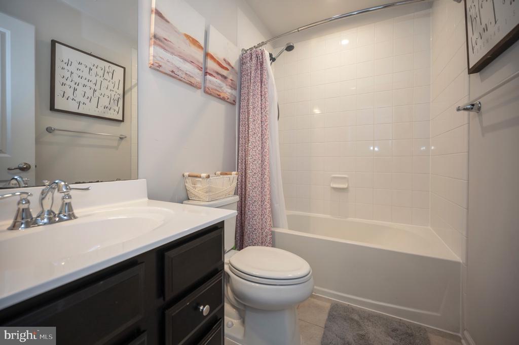8404 DEVRIES LN, SPOTSYLVANIA, Virginia 22553, 3 Bedrooms Bedrooms, ,2 BathroomsBathrooms,Residential,8404 DEVRIES LN,VASP2036608 MLS # VASP2036608