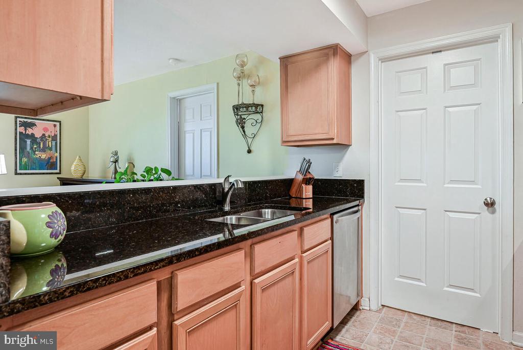11256 TORRIE WAY, BEALETON, Virginia, 2 Bedrooms Bedrooms, ,2 BathroomsBathrooms,Residential,CEDAR LEE CONDOMINIUM,11256 TORRIE WAY,VAFQ2018560 MLS # VAFQ2018560