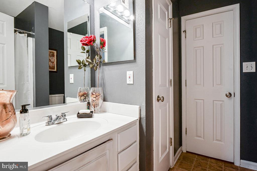 11256 TORRIE WAY, BEALETON, Virginia, 2 Bedrooms Bedrooms, ,2 BathroomsBathrooms,Residential,CEDAR LEE CONDOMINIUM,11256 TORRIE WAY,VAFQ2018560 MLS # VAFQ2018560
