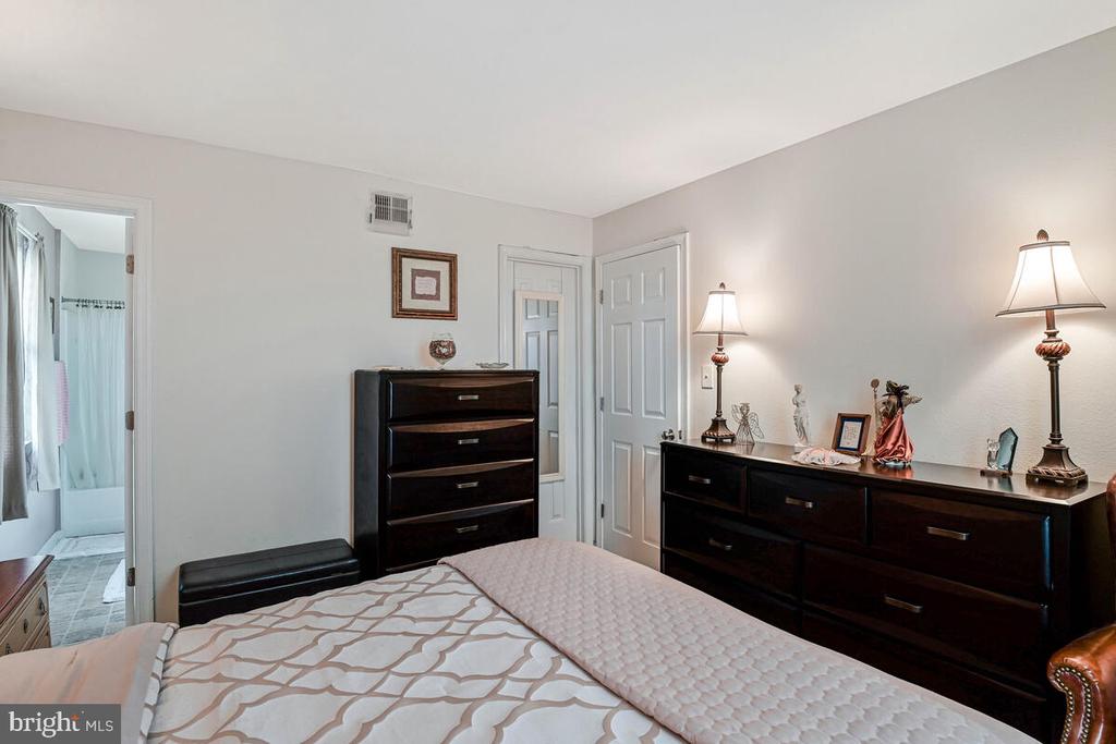 11256 TORRIE WAY, BEALETON, Virginia, 2 Bedrooms Bedrooms, ,2 BathroomsBathrooms,Residential,CEDAR LEE CONDOMINIUM,11256 TORRIE WAY,VAFQ2018560 MLS # VAFQ2018560