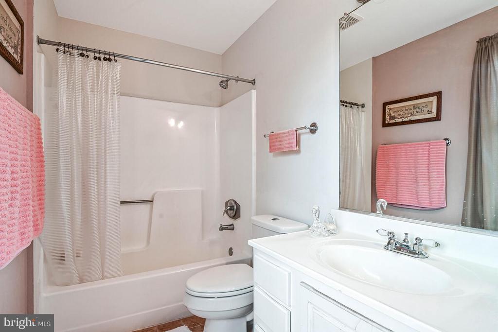 11256 TORRIE WAY, BEALETON, Virginia, 2 Bedrooms Bedrooms, ,2 BathroomsBathrooms,Residential,CEDAR LEE CONDOMINIUM,11256 TORRIE WAY,VAFQ2018560 MLS # VAFQ2018560