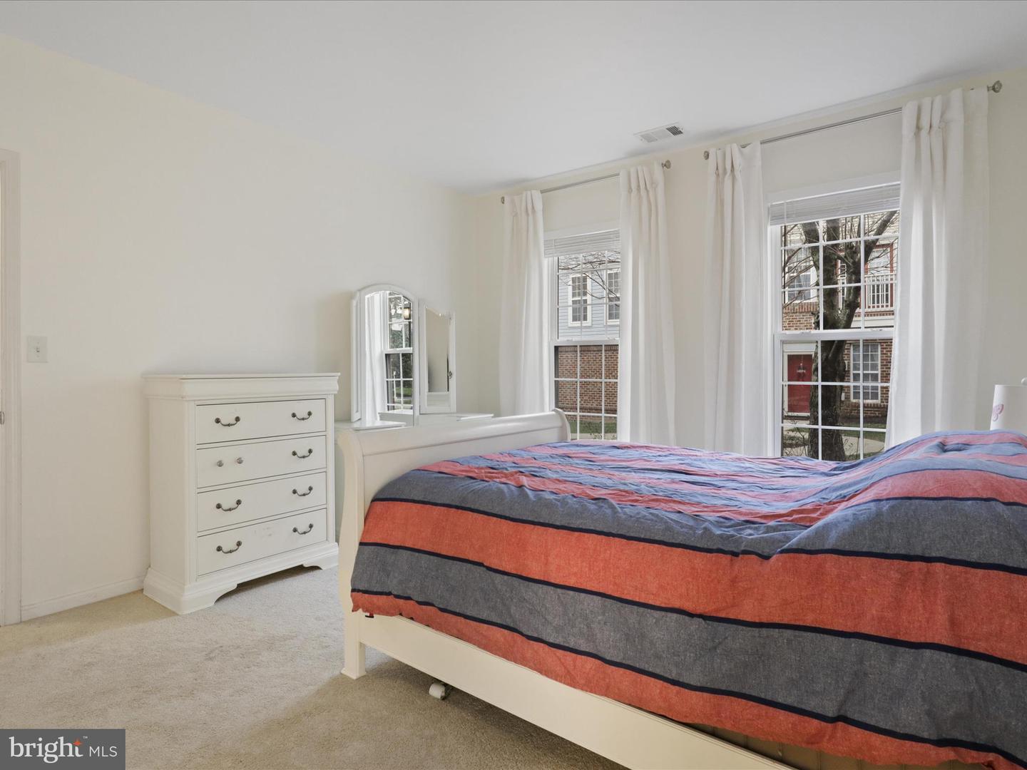 8065 NICOSH CIRCLE LN #55, FALLS CHURCH, Virginia 22042, 3 Bedrooms Bedrooms, ,3 BathroomsBathrooms,Residential,For sale,8065 NICOSH CIRCLE LN #55,VAFX2270072 MLS # VAFX2270072