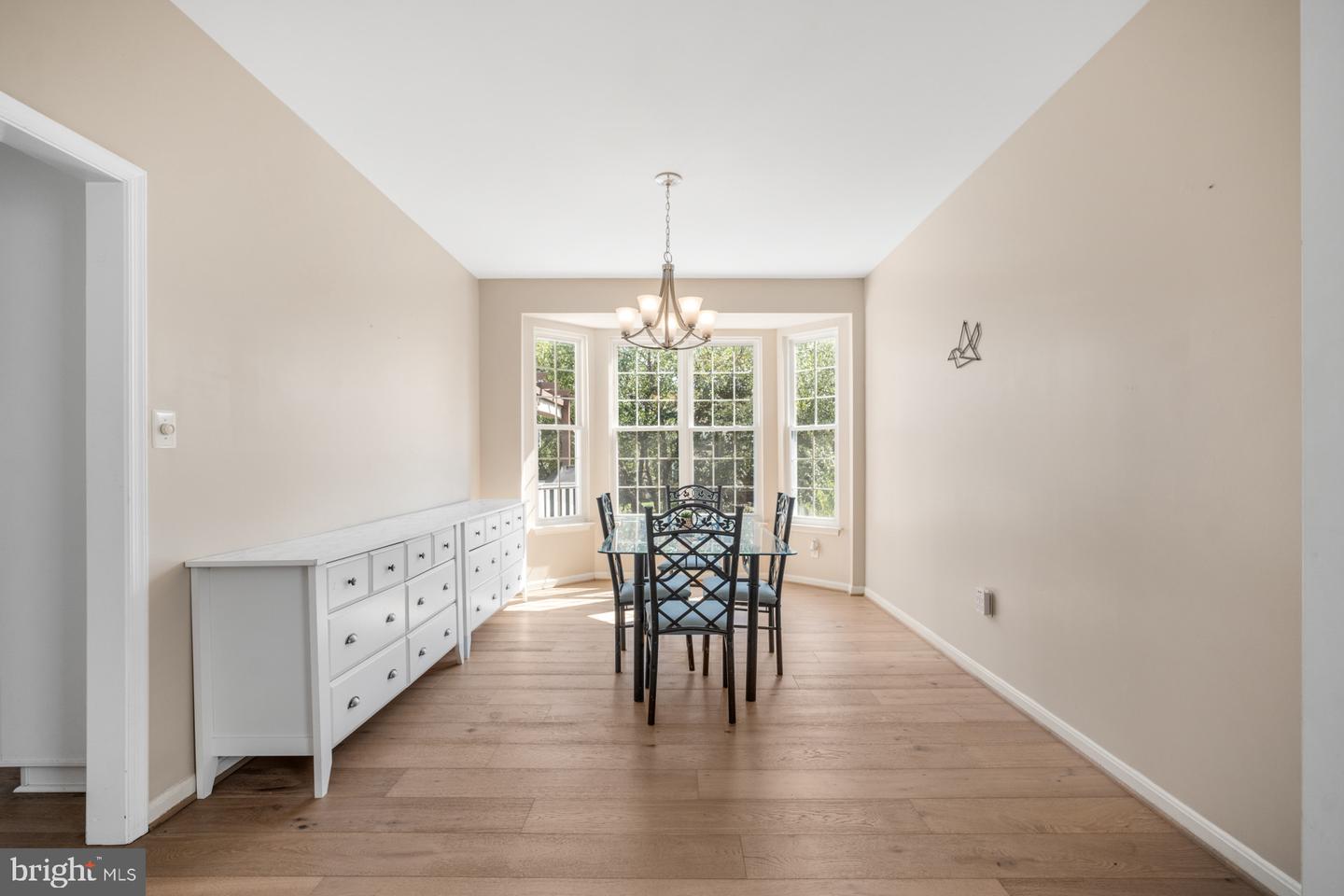 609 KRISTIN CT SE, LEESBURG, Virginia 20175, 4 Bedrooms Bedrooms, ,3 BathroomsBathrooms,Residential,For sale,609 KRISTIN CT SE,VALO2108020 MLS # VALO2108020
