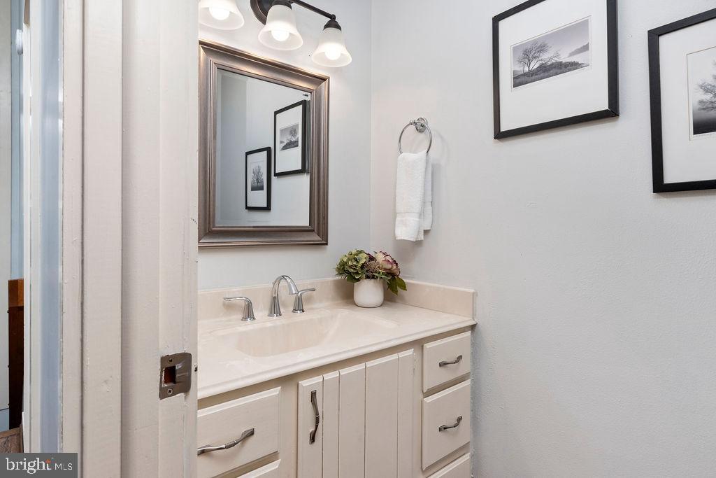 589 PEDLARS EDGE DR, Virginia 22967, 4 Bedrooms Bedrooms, ,2 BathroomsBathrooms,Residential,589 PEDLARS EDGE DR,VANL2000592 MLS # VANL2000592