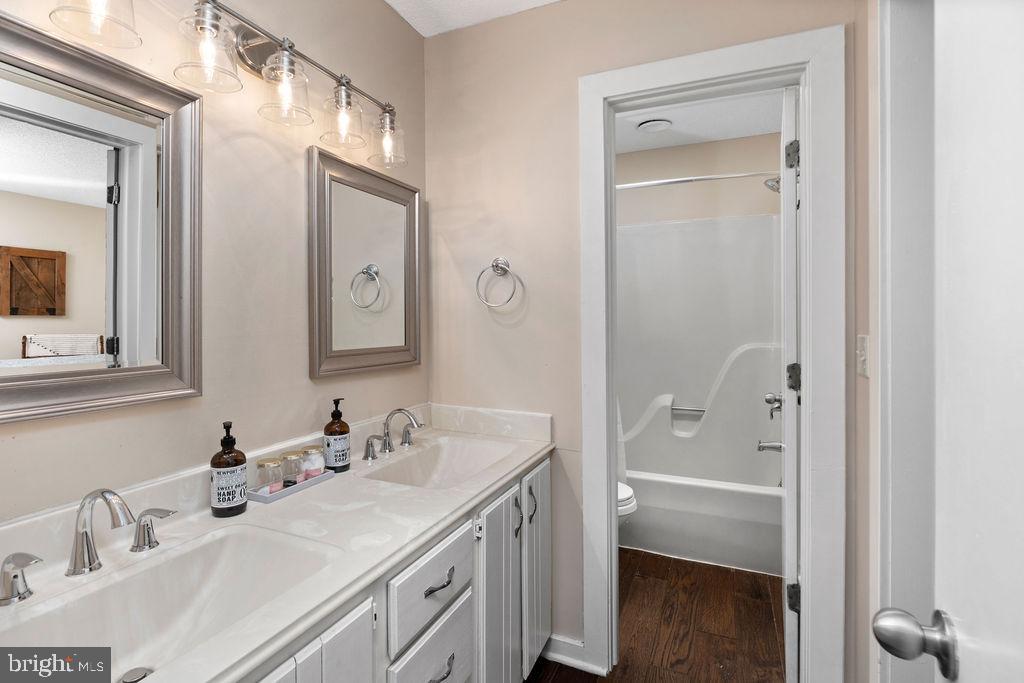 589 PEDLARS EDGE DR, Virginia 22967, 4 Bedrooms Bedrooms, ,2 BathroomsBathrooms,Residential,589 PEDLARS EDGE DR,VANL2000592 MLS # VANL2000592