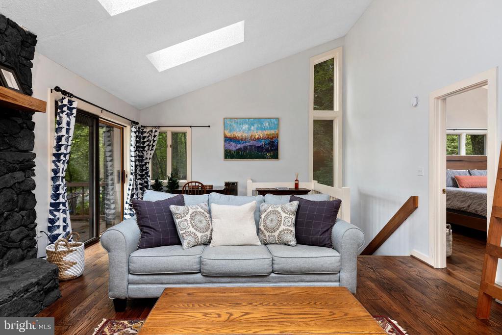 589 PEDLARS EDGE DR, Virginia 22967, 4 Bedrooms Bedrooms, ,2 BathroomsBathrooms,Residential,589 PEDLARS EDGE DR,VANL2000592 MLS # VANL2000592