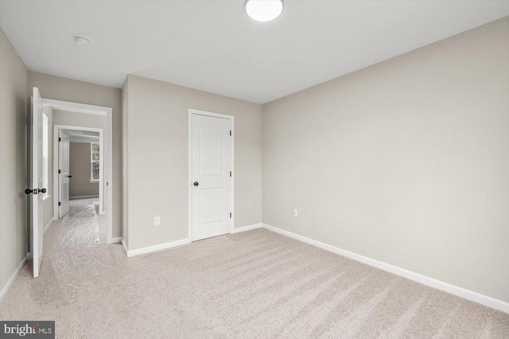 9019 SMITHS BEND RD, FREDERICKSBURG, Virginia 22407, 4 Bedrooms Bedrooms, ,2 BathroomsBathrooms,Residential,9019 SMITHS BEND RD,VASP2036700 MLS # VASP2036700