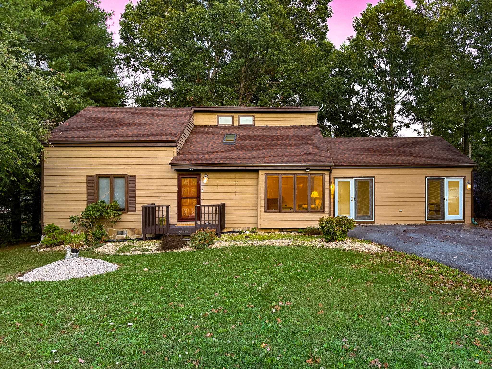 150 FALLING ROCK DR, STUARTS DRAFT, Virginia 24477, 3 Bedrooms Bedrooms, ,2 BathroomsBathrooms,Residential,150 FALLING ROCK DR,663366 MLS # 663366