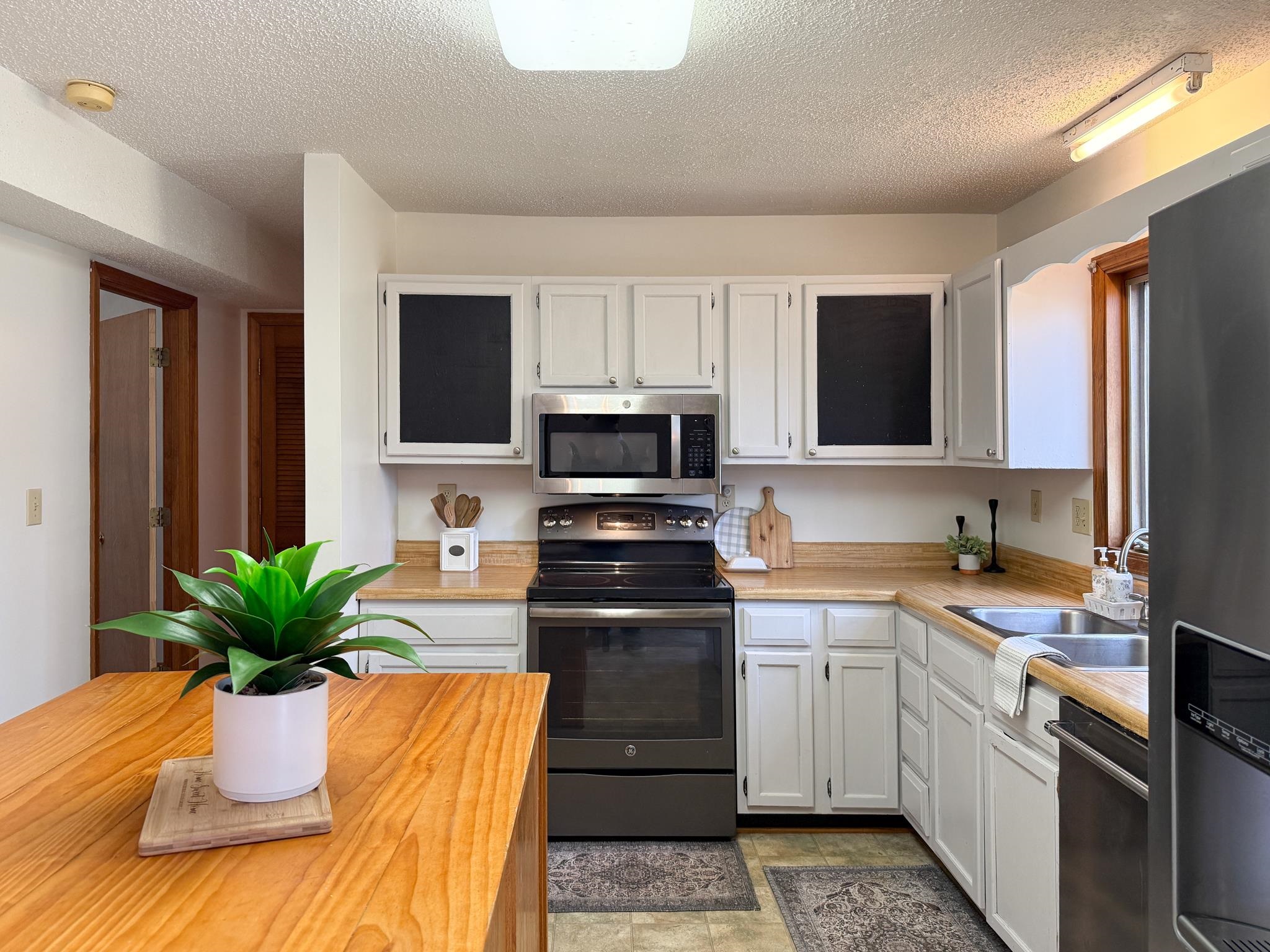 150 FALLING ROCK DR, STUARTS DRAFT, Virginia 24477, 3 Bedrooms Bedrooms, ,2 BathroomsBathrooms,Residential,150 FALLING ROCK DR,663366 MLS # 663366