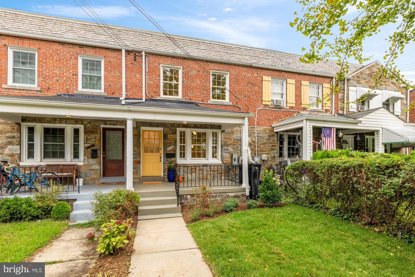 922 PERRY PL NE, WASHINGTON, District Of Columbia 20017, 3 Bedrooms Bedrooms, ,2 BathroomsBathrooms,Residential,For sale,922 PERRY PL NE,DCDC2225070 MLS # DCDC2225070
