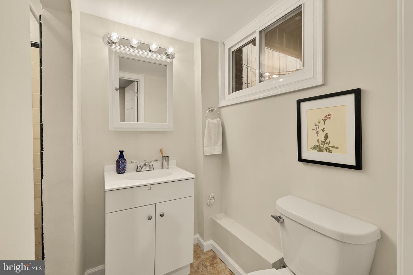 922 PERRY PL NE, WASHINGTON, District Of Columbia 20017, 3 Bedrooms Bedrooms, ,2 BathroomsBathrooms,Residential,For sale,922 PERRY PL NE,DCDC2225070 MLS # DCDC2225070