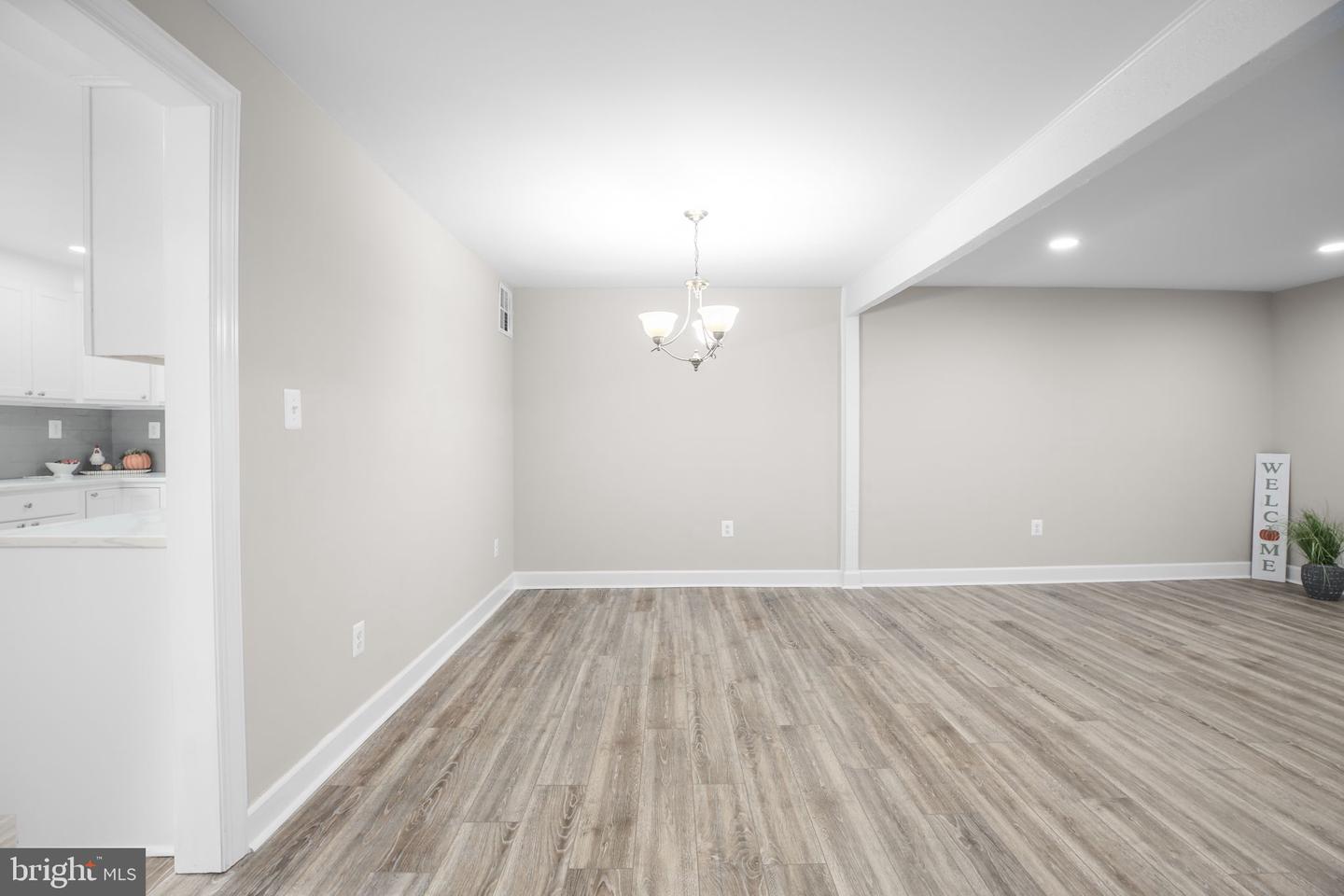 13120 VINEYARD WAY, WOODBRIDGE, Virginia 22191, 3 Bedrooms Bedrooms, ,3 BathroomsBathrooms,Residential,For sale,13120 VINEYARD WAY,VAPW2105228 MLS # VAPW2105228