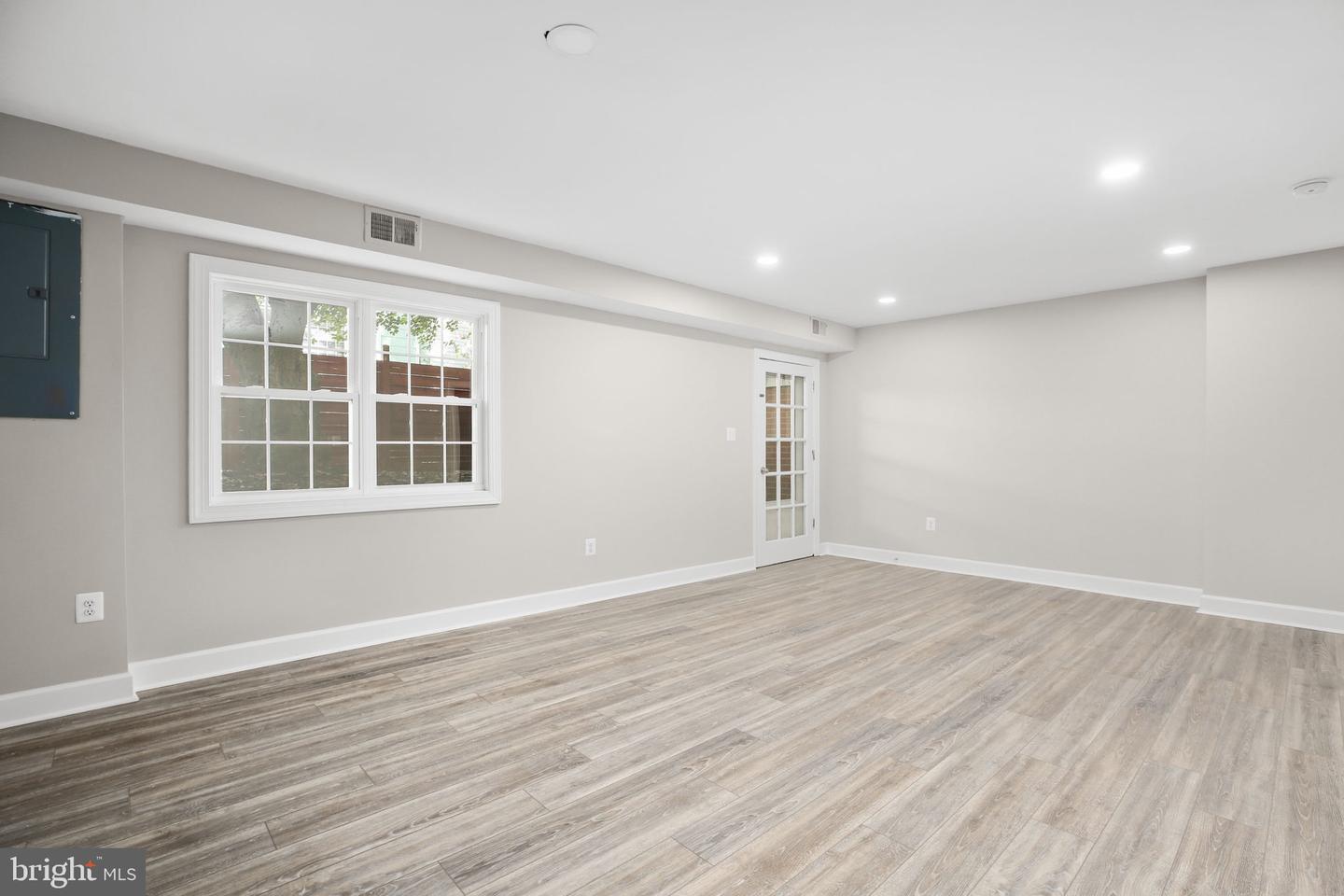 13120 VINEYARD WAY, WOODBRIDGE, Virginia 22191, 3 Bedrooms Bedrooms, ,3 BathroomsBathrooms,Residential,For sale,13120 VINEYARD WAY,VAPW2105228 MLS # VAPW2105228