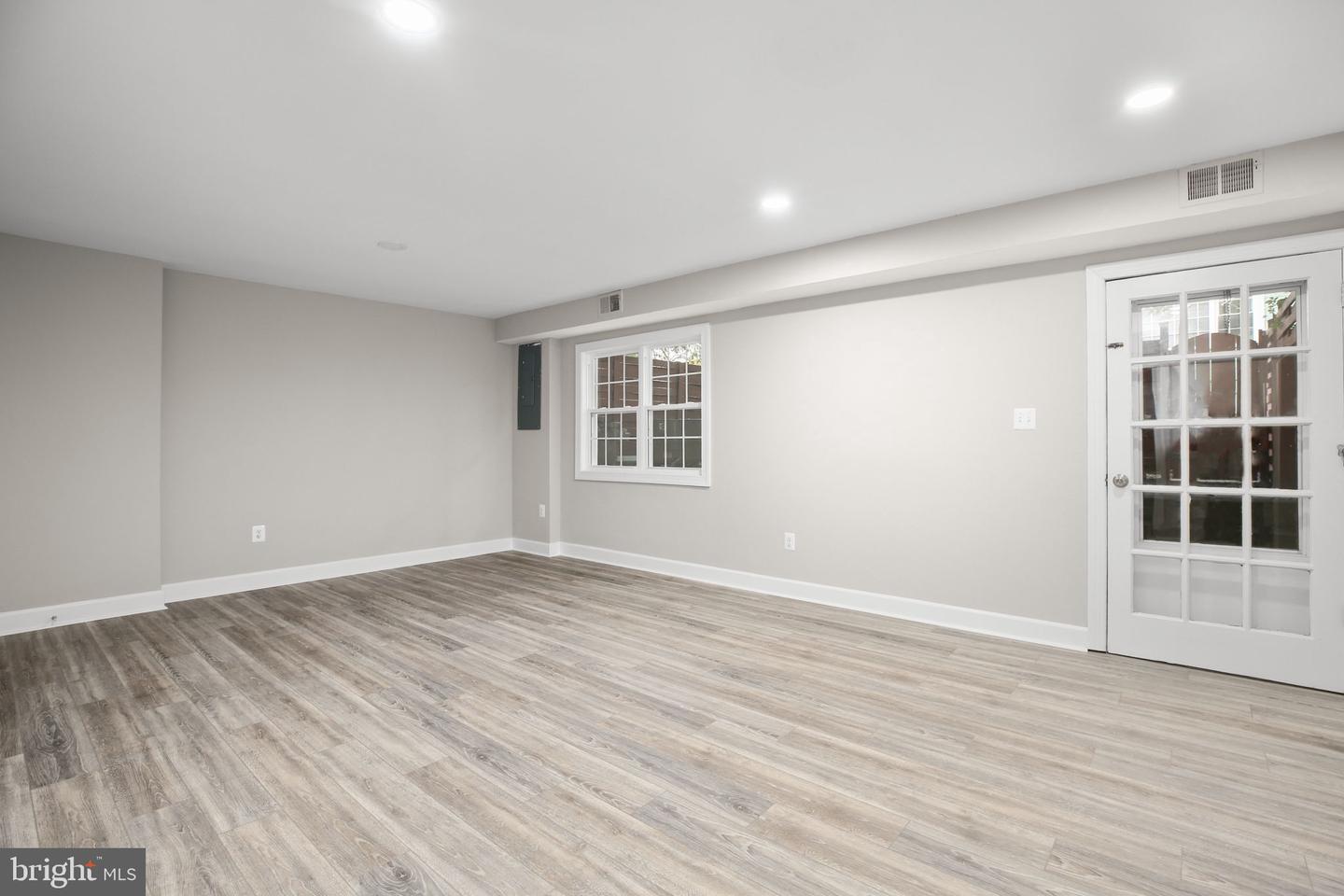 13120 VINEYARD WAY, WOODBRIDGE, Virginia 22191, 3 Bedrooms Bedrooms, ,3 BathroomsBathrooms,Residential,For sale,13120 VINEYARD WAY,VAPW2105228 MLS # VAPW2105228