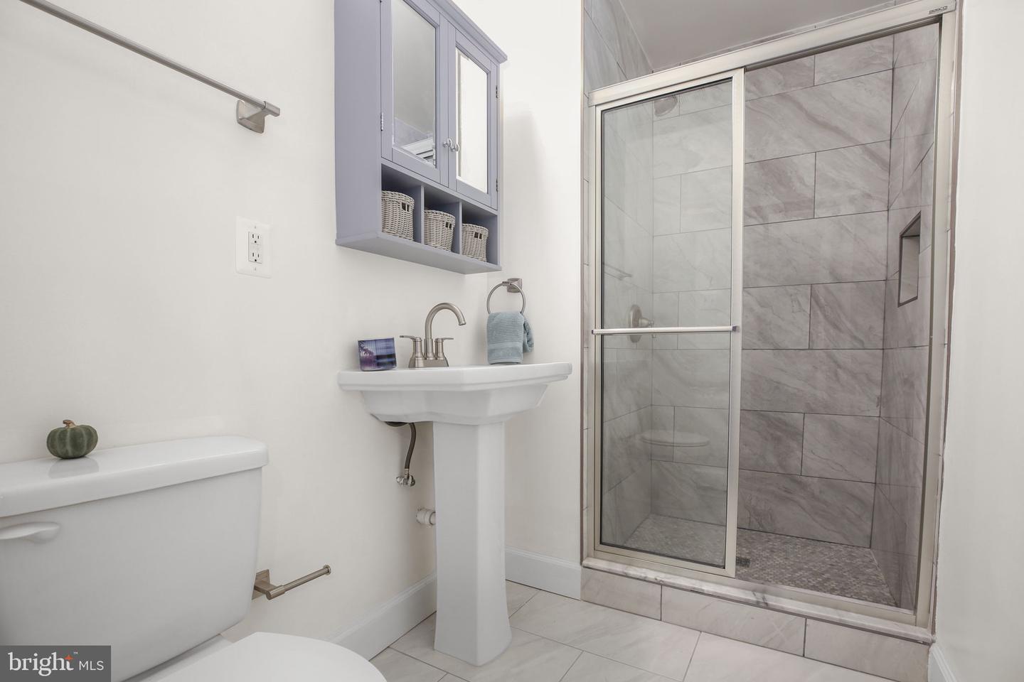 13120 VINEYARD WAY, WOODBRIDGE, Virginia 22191, 3 Bedrooms Bedrooms, ,3 BathroomsBathrooms,Residential,For sale,13120 VINEYARD WAY,VAPW2105228 MLS # VAPW2105228