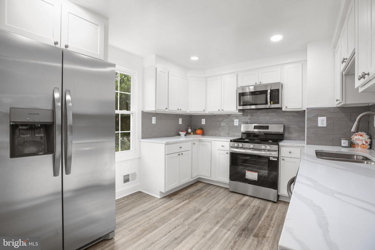 13120 VINEYARD WAY, WOODBRIDGE, Virginia 22191, 3 Bedrooms Bedrooms, ,3 BathroomsBathrooms,Residential,For sale,13120 VINEYARD WAY,VAPW2105228 MLS # VAPW2105228