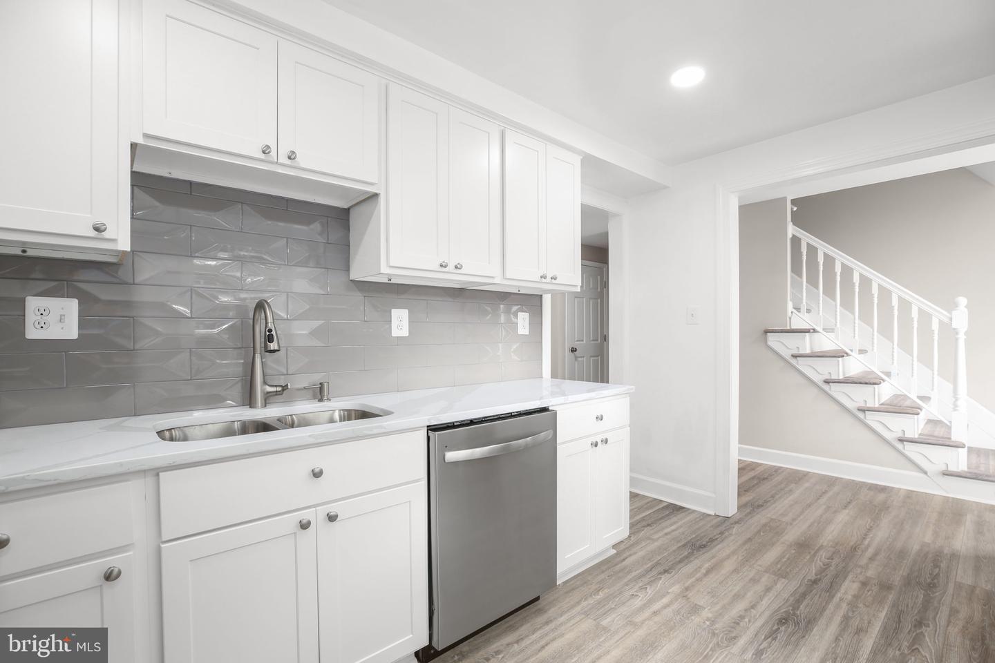 13120 VINEYARD WAY, WOODBRIDGE, Virginia 22191, 3 Bedrooms Bedrooms, ,3 BathroomsBathrooms,Residential,For sale,13120 VINEYARD WAY,VAPW2105228 MLS # VAPW2105228