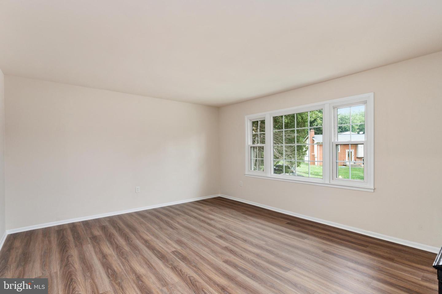 13546 KASLO DR, WOODBRIDGE, Virginia 22193, 4 Bedrooms Bedrooms, ,3 BathroomsBathrooms,Residential,For sale,13546 KASLO DR,VAPW2105274 MLS # VAPW2105274