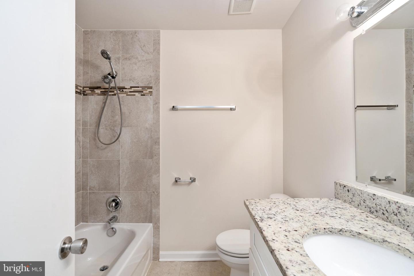 13546 KASLO DR, WOODBRIDGE, Virginia 22193, 4 Bedrooms Bedrooms, ,3 BathroomsBathrooms,Residential,For sale,13546 KASLO DR,VAPW2105274 MLS # VAPW2105274