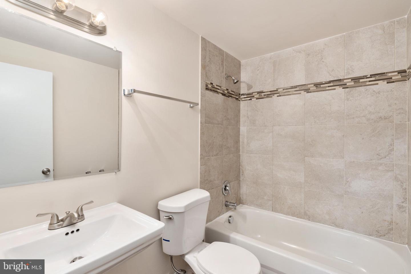 13546 KASLO DR, WOODBRIDGE, Virginia 22193, 4 Bedrooms Bedrooms, ,3 BathroomsBathrooms,Residential,For sale,13546 KASLO DR,VAPW2105274 MLS # VAPW2105274