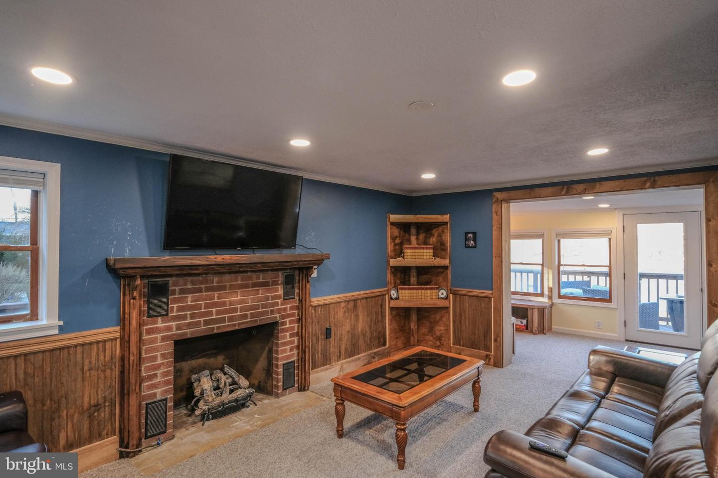 215 HARRIS DR, FRONT ROYAL, Virginia 22630, 2 Bedrooms Bedrooms, 5 Rooms Rooms,1 BathroomBathrooms,Residential,For sale,215 HARRIS DR,VAWR2012472 MLS # VAWR2012472