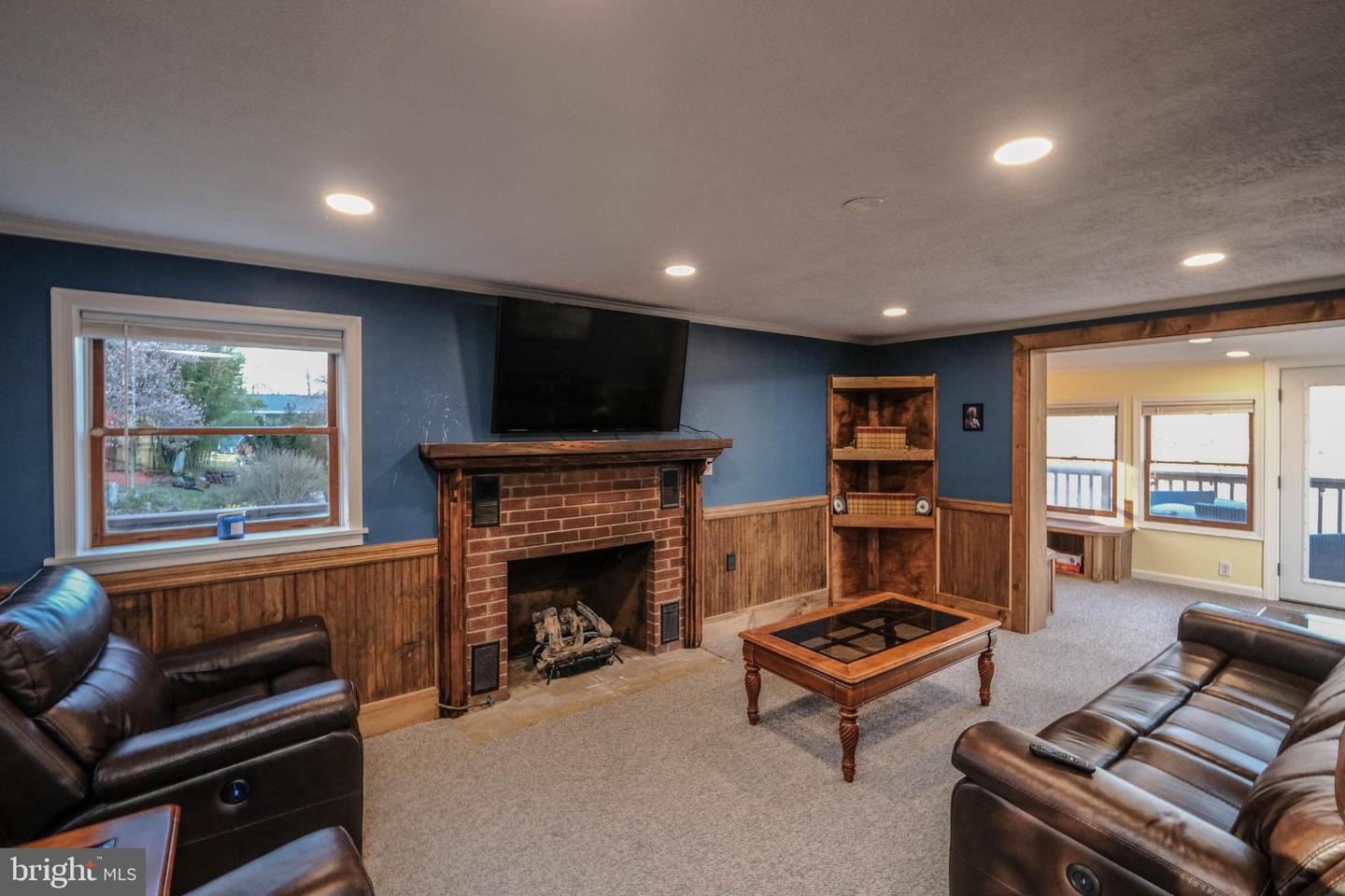 215 HARRIS DR, FRONT ROYAL, Virginia 22630, 2 Bedrooms Bedrooms, 5 Rooms Rooms,1 BathroomBathrooms,Residential,For sale,215 HARRIS DR,VAWR2012472 MLS # VAWR2012472