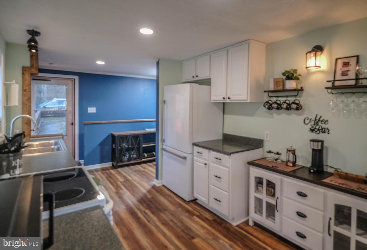 215 HARRIS DR, FRONT ROYAL, Virginia 22630, 2 Bedrooms Bedrooms, 5 Rooms Rooms,1 BathroomBathrooms,Residential,For sale,215 HARRIS DR,VAWR2012472 MLS # VAWR2012472