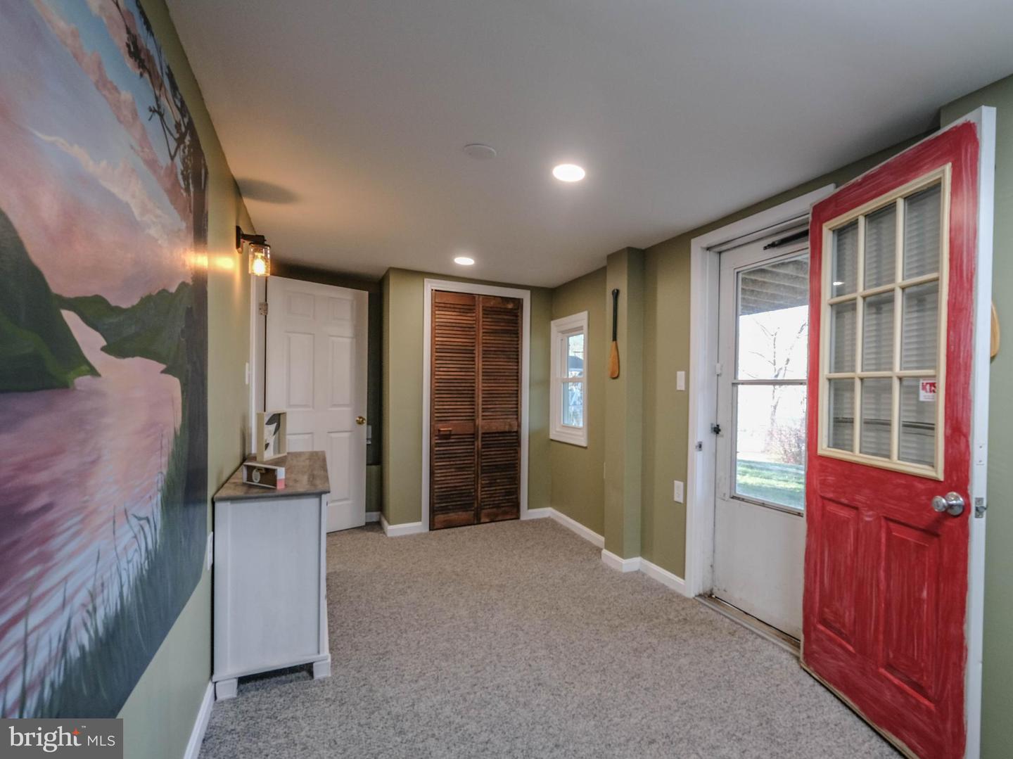 215 HARRIS DR, FRONT ROYAL, Virginia 22630, 2 Bedrooms Bedrooms, 5 Rooms Rooms,1 BathroomBathrooms,Residential,For sale,215 HARRIS DR,VAWR2012472 MLS # VAWR2012472