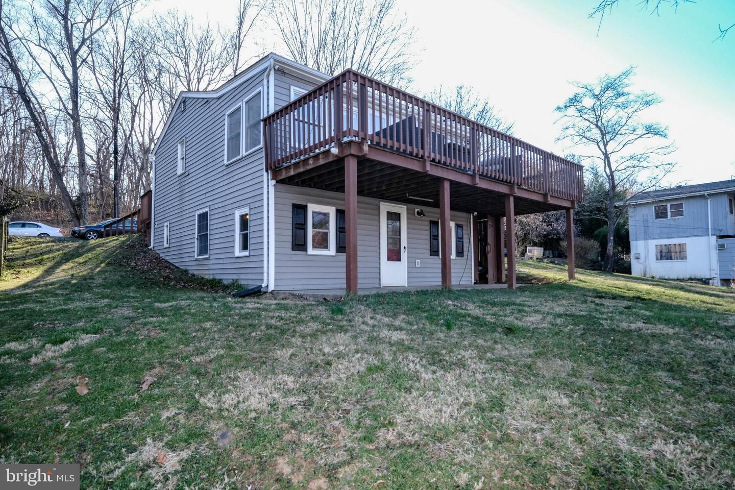 215 HARRIS DR, FRONT ROYAL, Virginia 22630, 2 Bedrooms Bedrooms, 5 Rooms Rooms,1 BathroomBathrooms,Residential,For sale,215 HARRIS DR,VAWR2012472 MLS # VAWR2012472