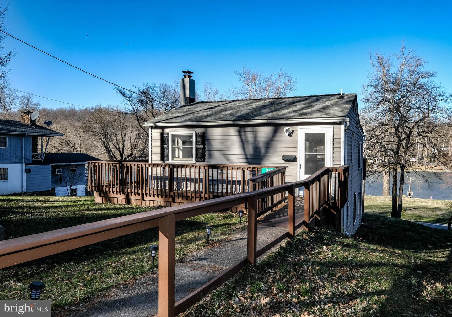 215 HARRIS DR, FRONT ROYAL, Virginia 22630, 2 Bedrooms Bedrooms, 5 Rooms Rooms,1 BathroomBathrooms,Residential,For sale,215 HARRIS DR,VAWR2012472 MLS # VAWR2012472