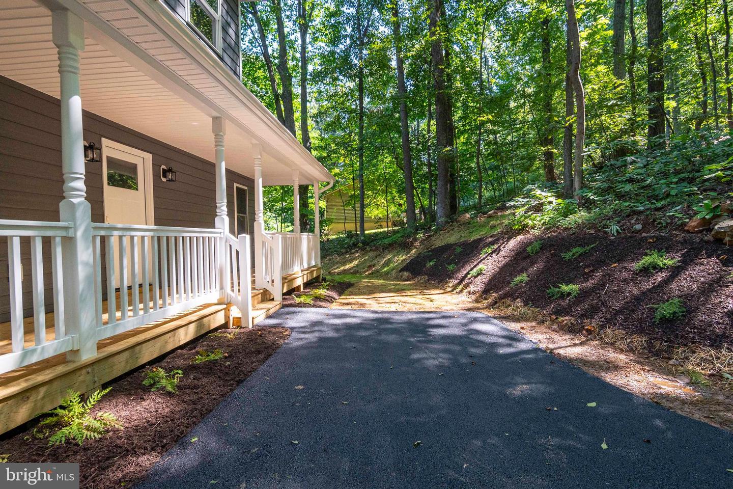 111 BLOODROOT RD, FRONT ROYAL, Virginia 22630, 3 Bedrooms Bedrooms, ,2 BathroomsBathrooms,Residential,For sale,111 BLOODROOT RD,VAWR2012474 MLS # VAWR2012474