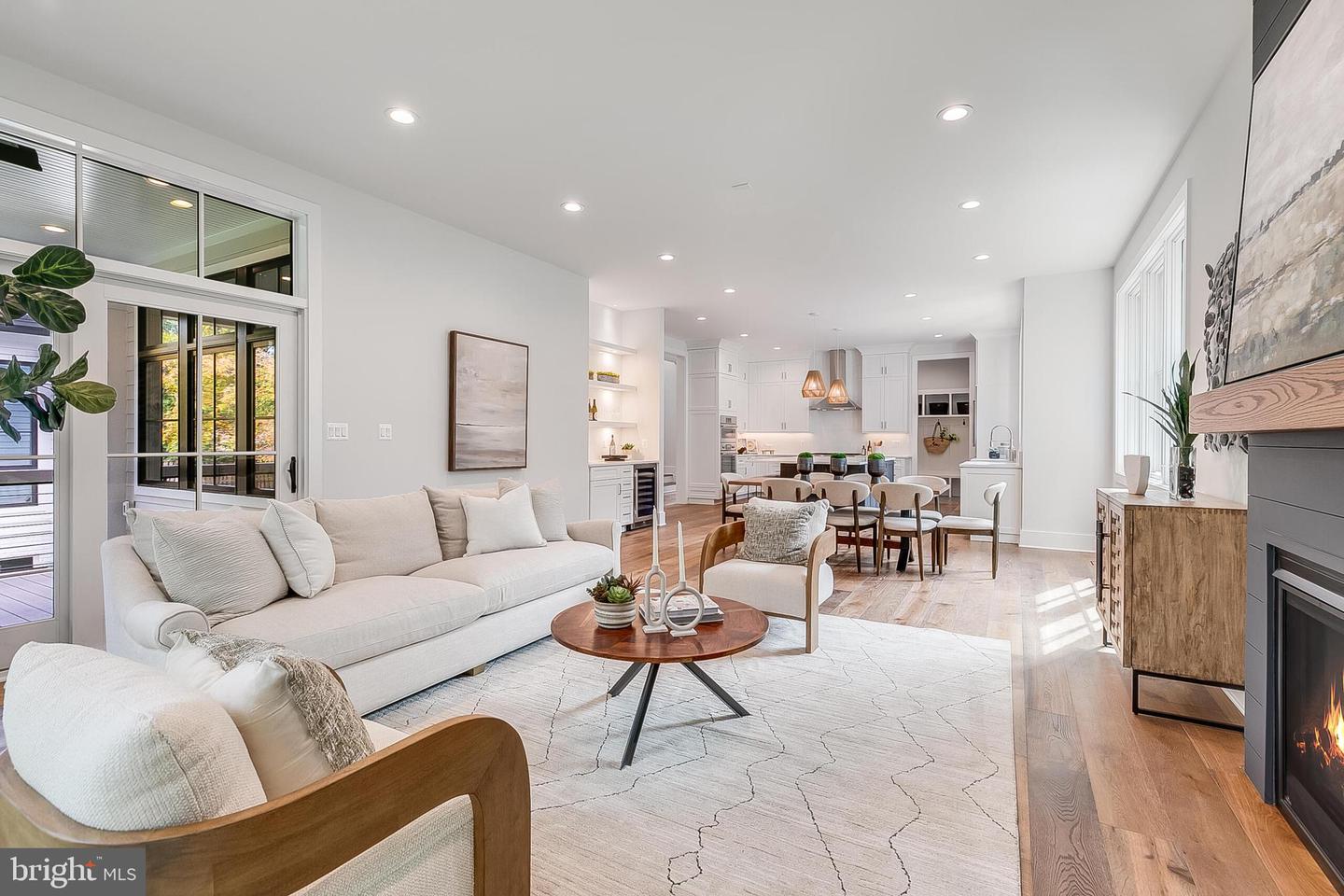 4777 26 ST N, ARLINGTON, Virginia 22207, 5 Bedrooms Bedrooms, ,5 BathroomsBathrooms,Residential,For sale,4777 26 ST N,VAAR2064500 MLS # VAAR2064500