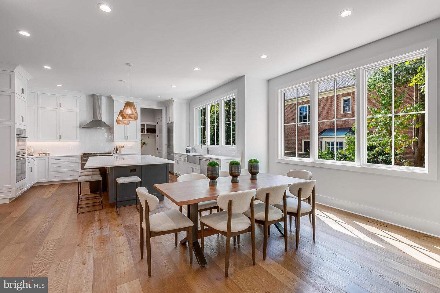 4777 26 ST N, ARLINGTON, Virginia 22207, 5 Bedrooms Bedrooms, ,5 BathroomsBathrooms,Residential,For sale,4777 26 ST N,VAAR2064500 MLS # VAAR2064500