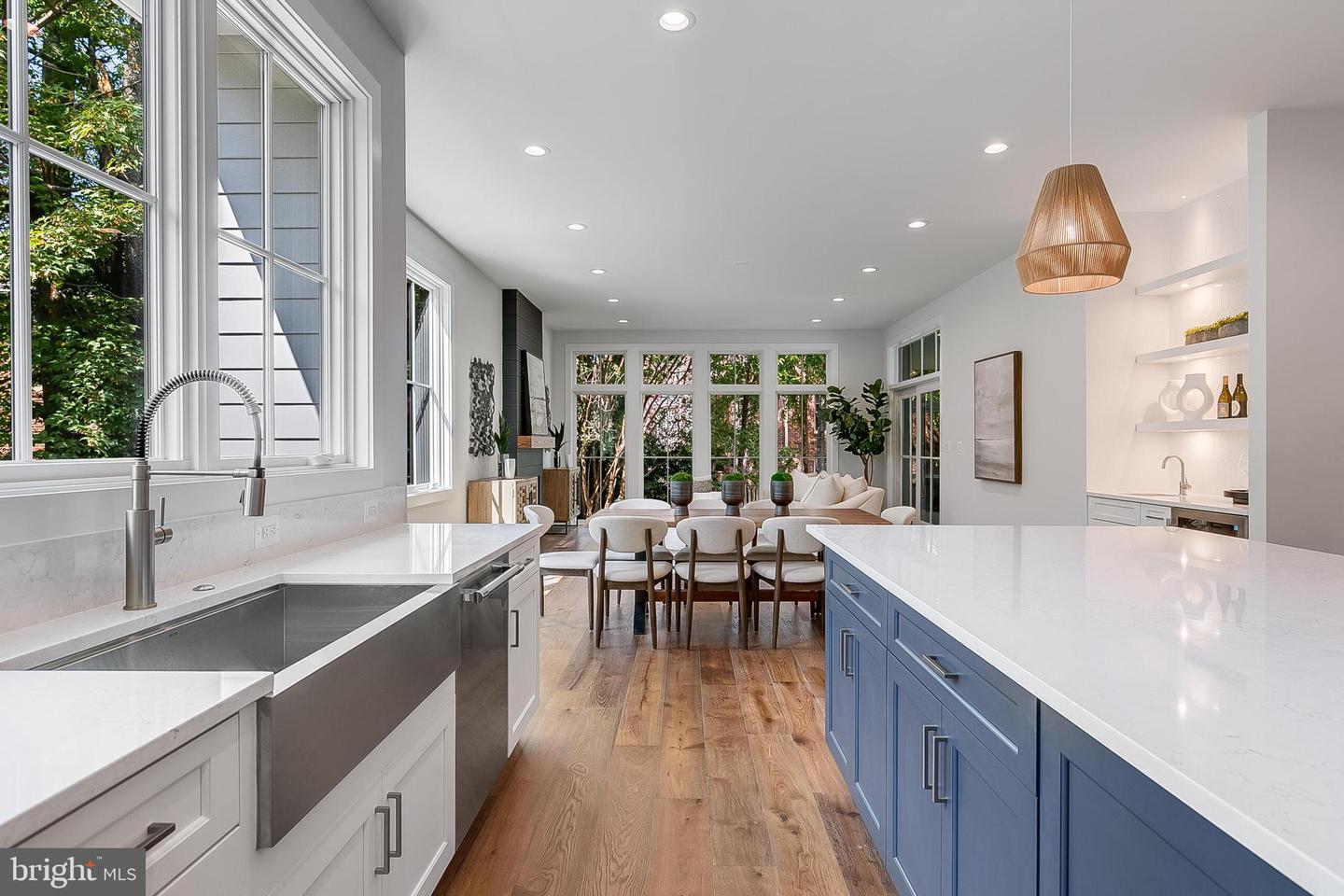 4777 26 ST N, ARLINGTON, Virginia 22207, 5 Bedrooms Bedrooms, ,5 BathroomsBathrooms,Residential,For sale,4777 26 ST N,VAAR2064500 MLS # VAAR2064500